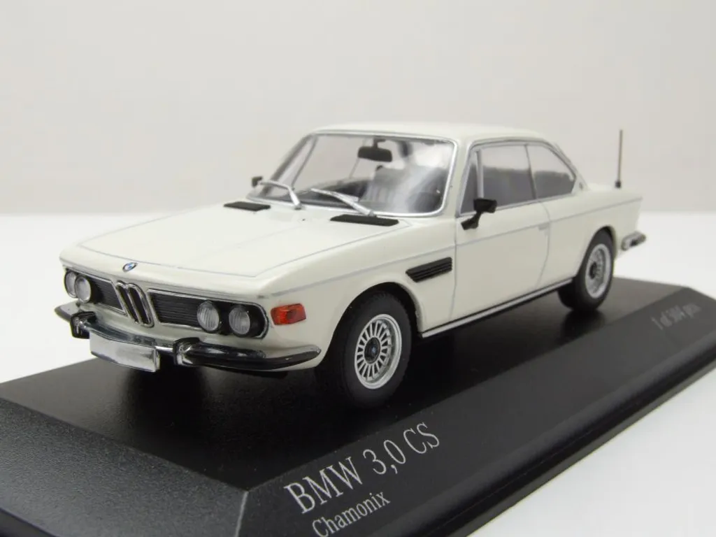 Cadeau Collectionneur : BMW 3.0 CS 1968 Blanche 1:43 par Minichamps