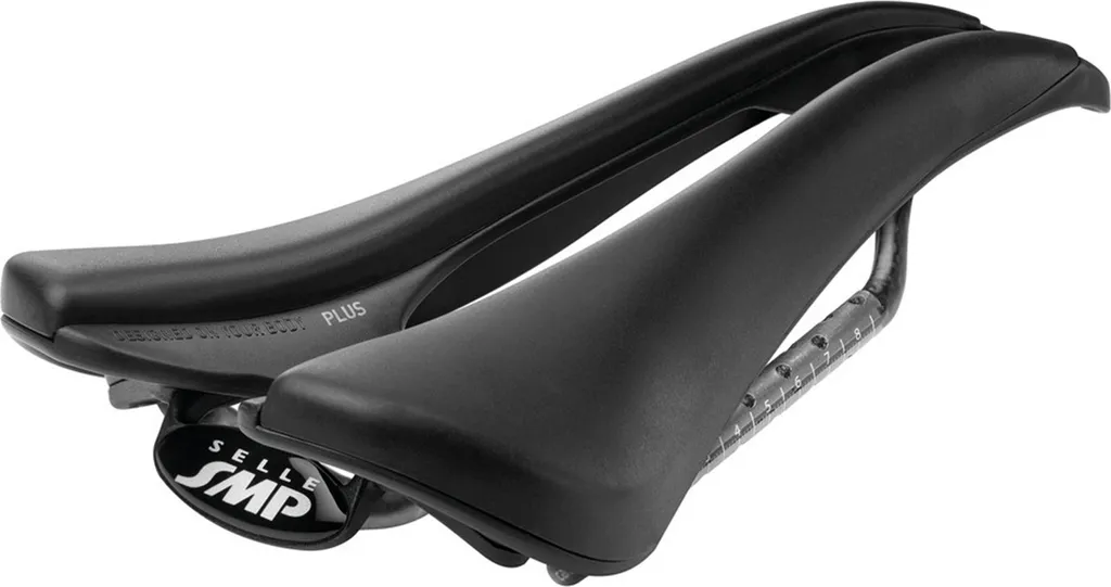 Selle SMP EVO 140 Plus Carbon - Finissez-en avec les Douleurs à Vélo