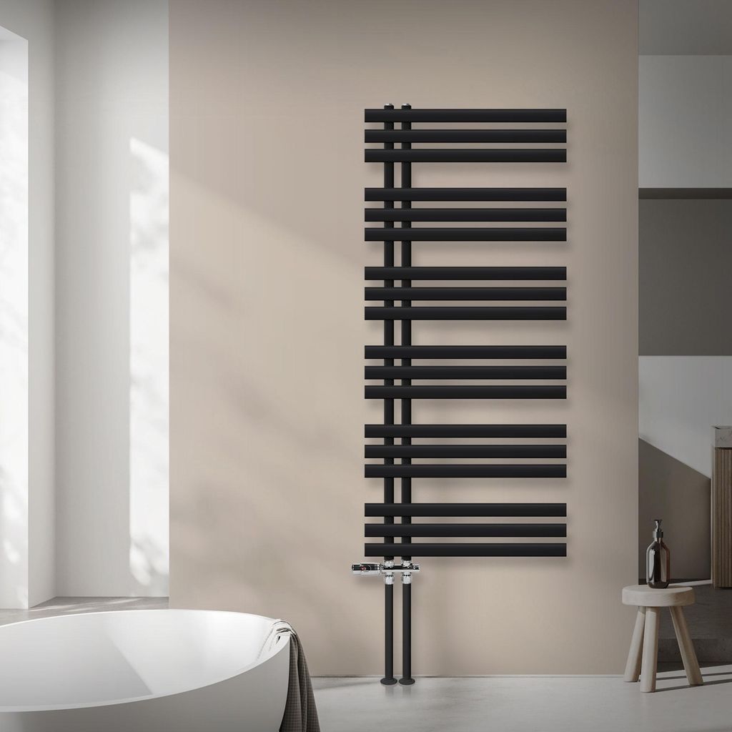LuxeBath Design Badheizkörper, 600x1400 mm, Schwarz, mit Boden Thermostatventil, inkl. Montage-Set, ohne Heizstab
