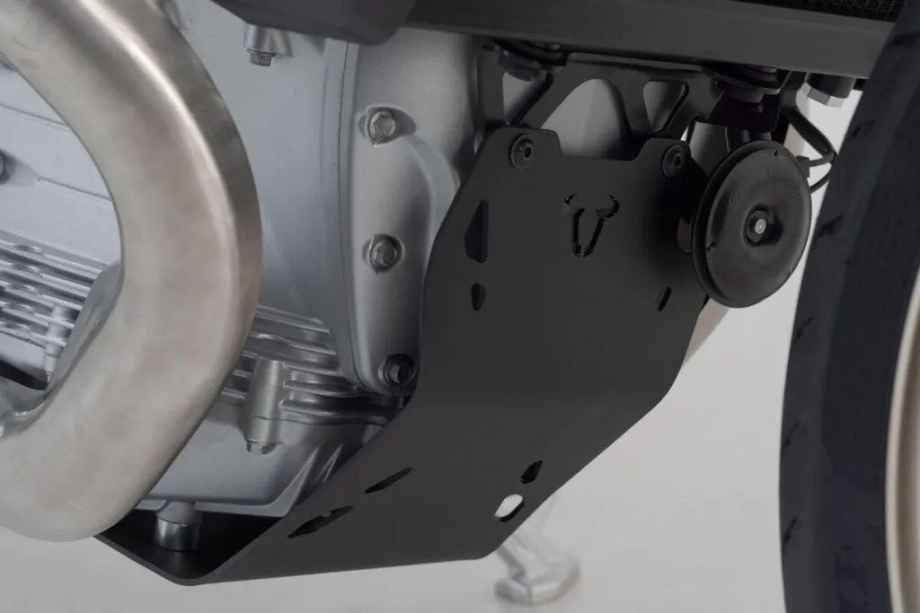 Évitez les Casses Moteur avec la Protection Sabot SW-Motech Renforcée
