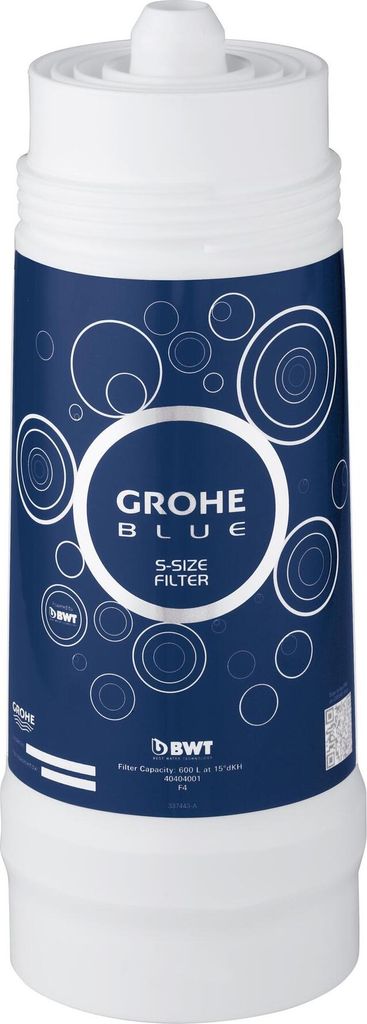 A product shot of a water filter cartridge.