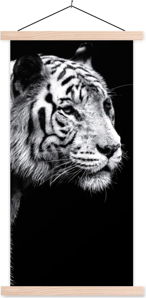 MuchoWow Textilposter Studioaufnahme eines weißen Tigers auf schwarzem Hintergrund 60x120 cm mit holzfarbenen Rahmen - Holz
