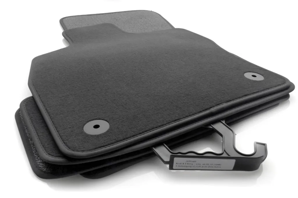 Tappetini Audi A3 S3 RS3 8P in Velours: Qualità Originale su Misura