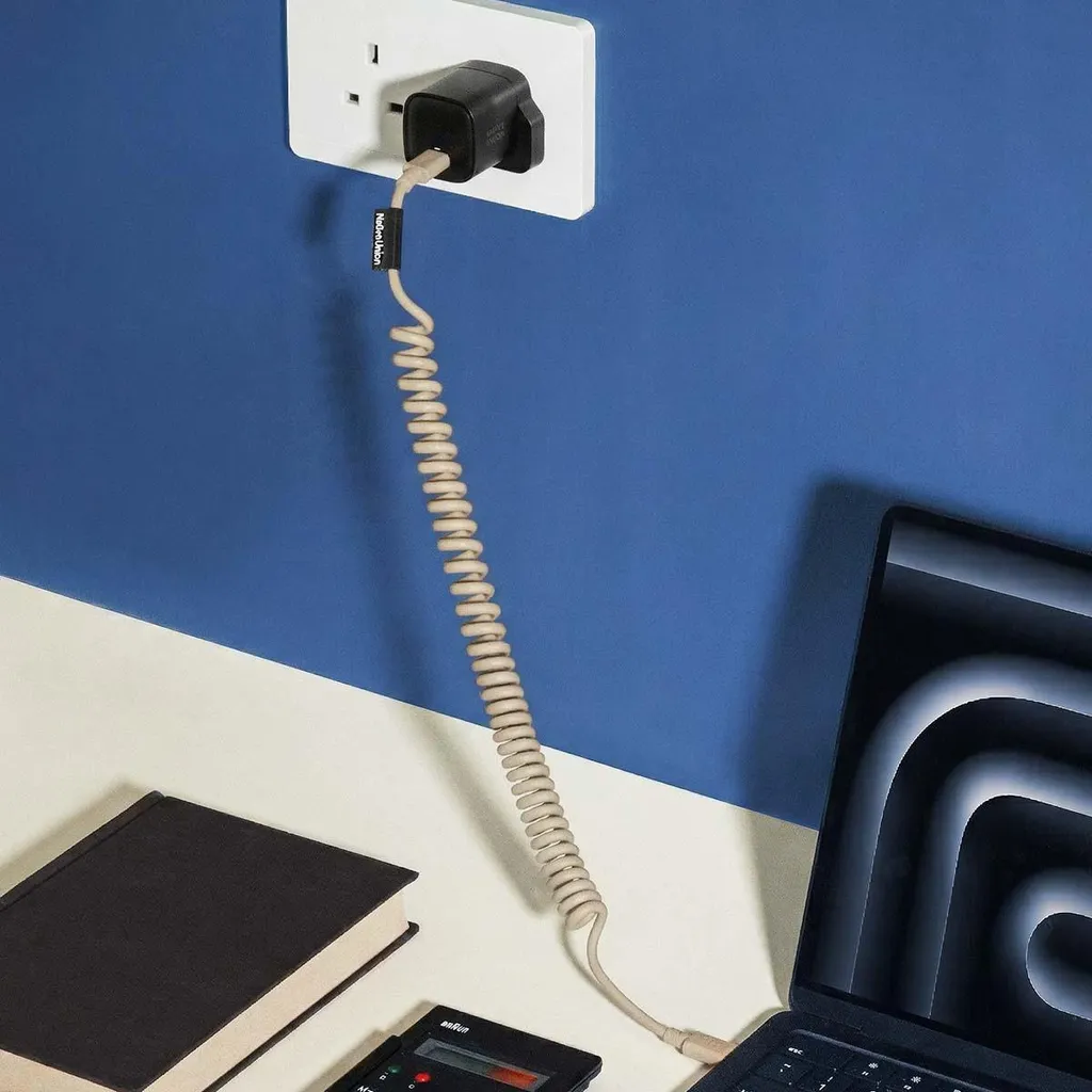 Câble USB-C 60W Extensible 2,4m Native Union Série POP Design Spiralé - 4