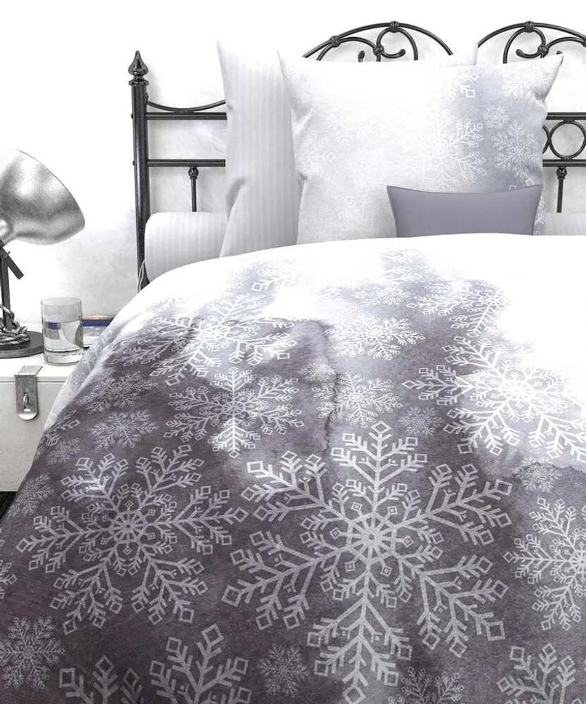 Set Biancheria Da Letto Natalizia 135x200 Cm + Federa 80x80 Cm - 100% Cotone Con Carlino Babbo Natale