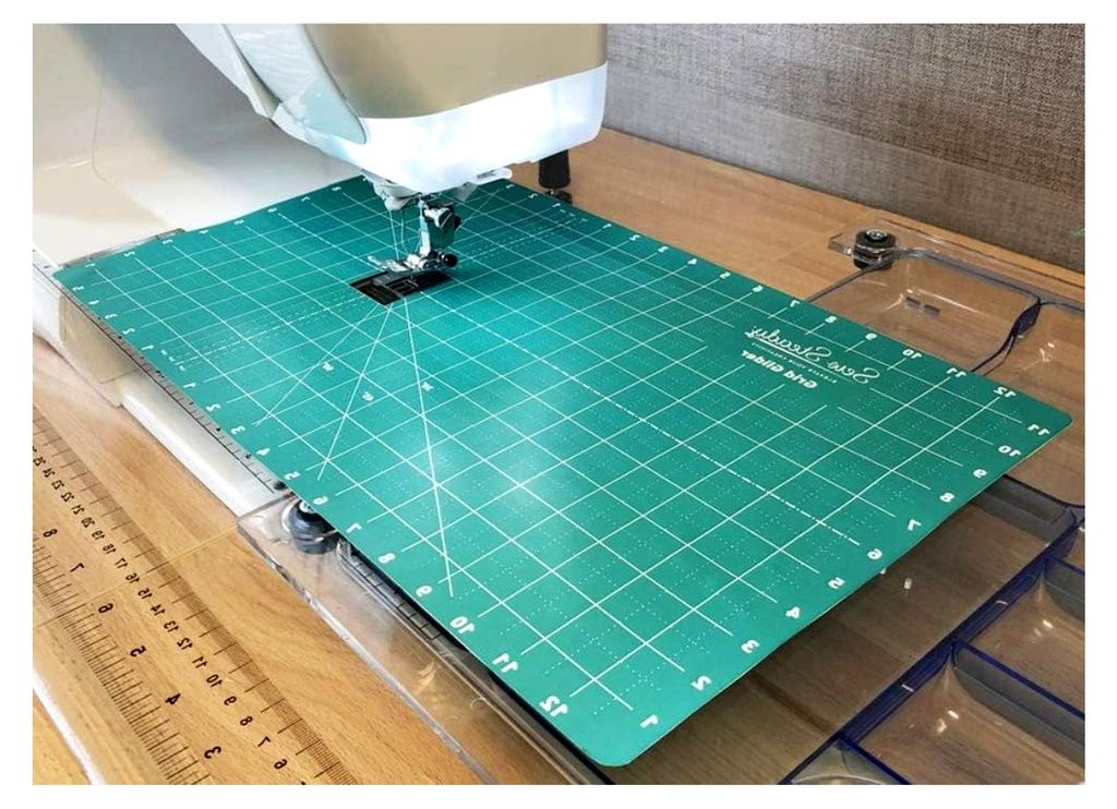 Free Motion Quilt-Matte mit Gittermarkierung, 30,5 x 50,8 cm, klebende Rückseite