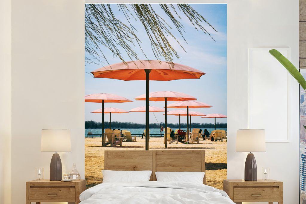 MuchoWow Fototapete für Wohnzimmer oder Schlafzimmer Wandtapete Vinyl Motivtapete Sonnenschirme am Zuckerstrand - 145x220 cm - Wanddekoration