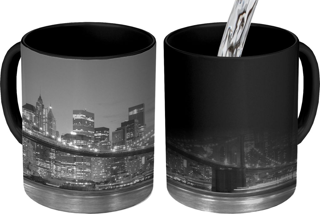 MuchoWow Zauber Tasse Zaubertasse Magic New York - Brooklyn-Brücke - Schwarz - Weiß 350 ml Farbwechsel Becher Geschenk Geschenkidee - Magic-Tas...