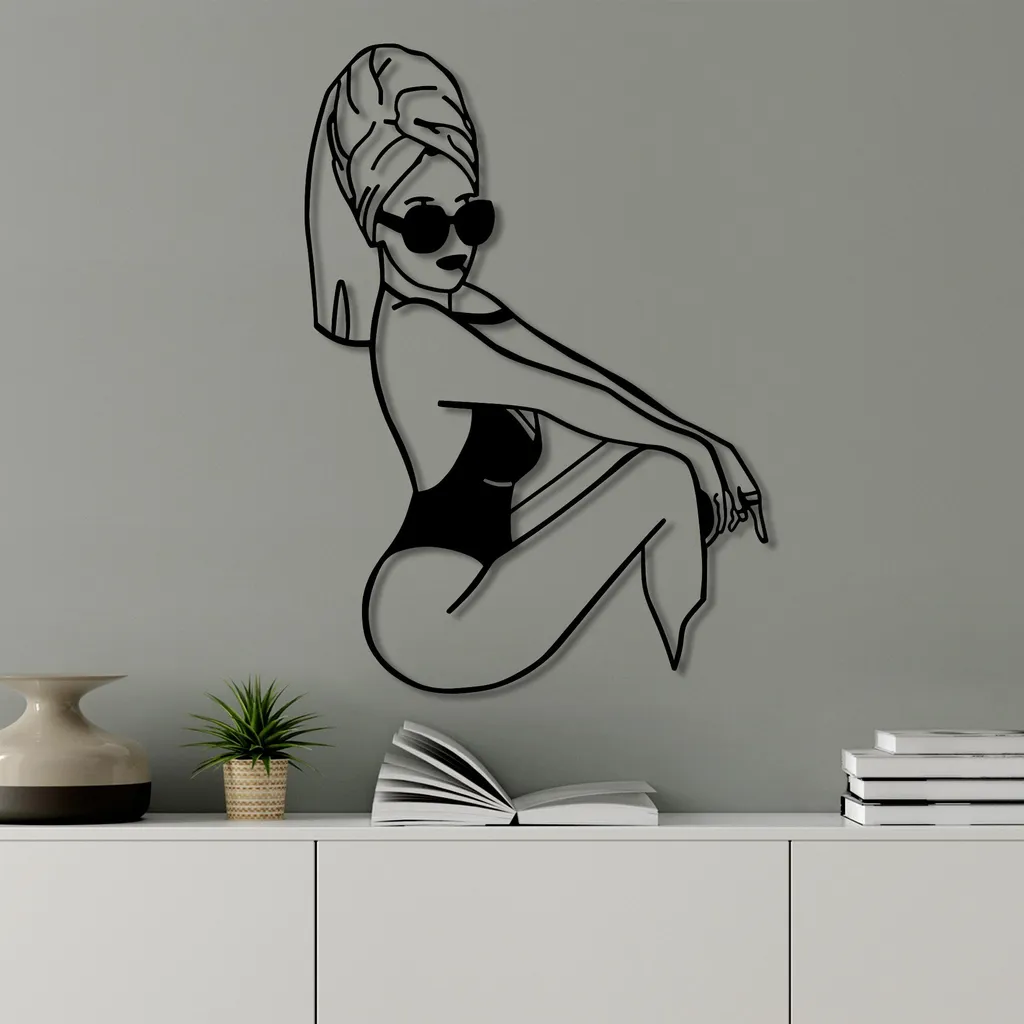 Wallity Cool Woman Accessorio Parete Metallo Nero 50x70 | Urban Style