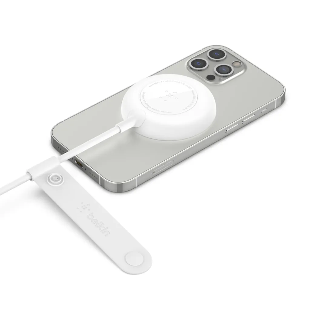 Chargeur sans fil portable magnétique Belkin pour voyager et travailler