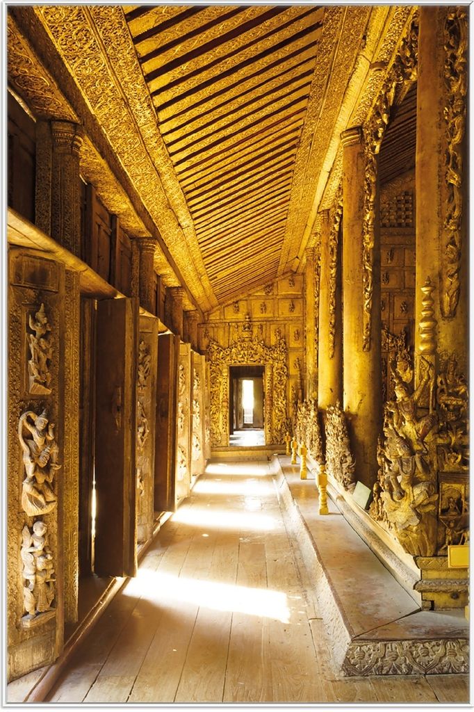 Wallario Wandbild Buddhistischer Tempel aus Holz - Mandaley, Größe: 61 x 91,50 cm, Poster mit weißem Aluminiumrahmen