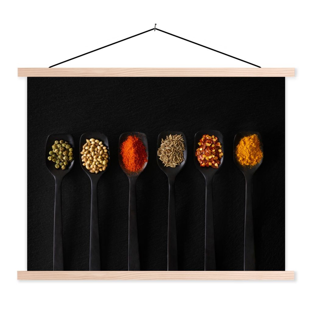 MuchoWow Textilposter Löffel - Gewürze - Schwarz - Gewürze - Rustikal 60x45 cm mit holzfarbenen Rahmen - Bild
