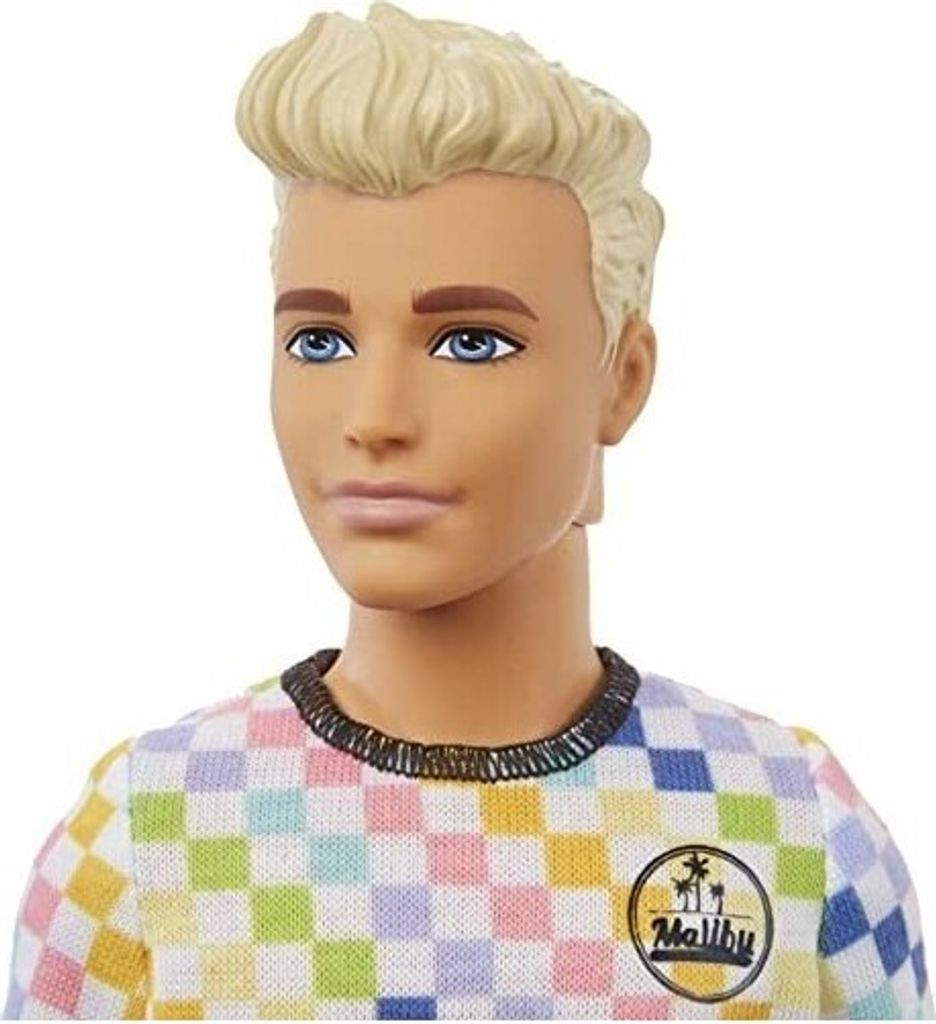 Poupée Barbie Ken Fashionistas en t-shirt à carreaux Image du produit 