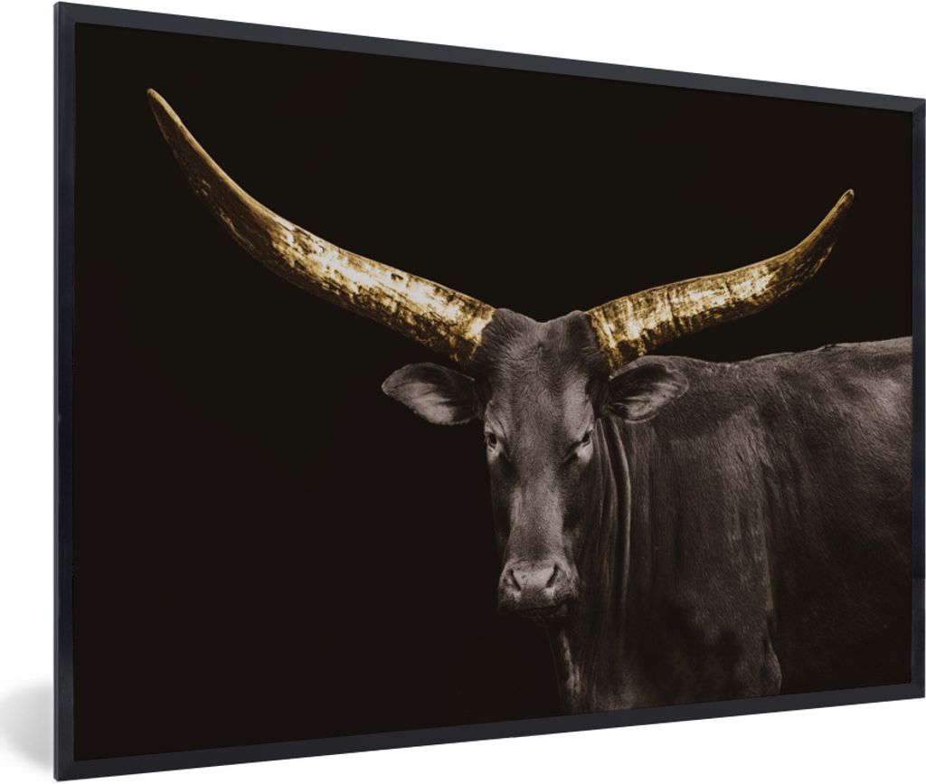 MuchoWow Gerahmtes Poster Kuh - Gold - Schwarz 90x60 cm - Poster mit Schwarzem Bilderrahmen Wandposter Rahmen Foto Bilder - Fotorahmen - Foto-Plakat