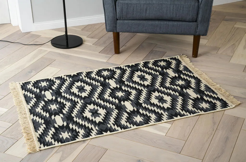 Tapis Barcelona Done Moelleux et Durable en Polypropylène Tissé 120x170