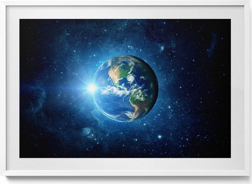 NASA - Erde, Galaxie und Sonne– Wandbild mit Rahmen – Gerahmtes Bild – Wanddekoration – 100x70 cm – Weiß Rahmen