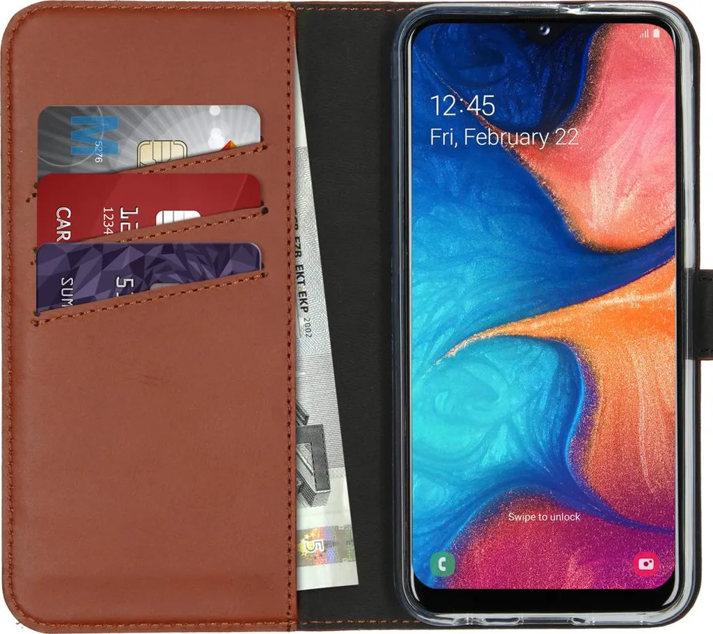 Cover Selencia Samsung A20e Marrone - Pelle Vera per un Look Urban