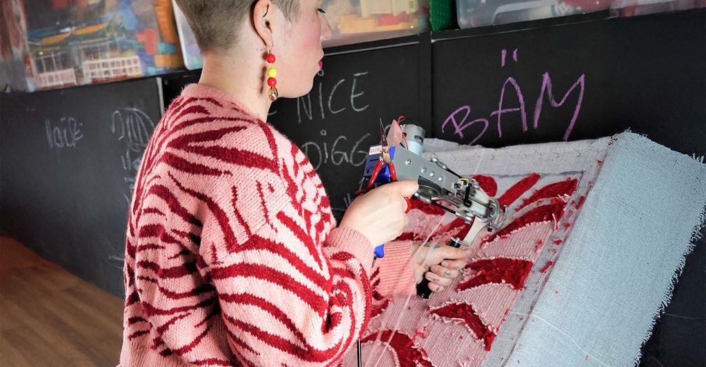 mydays Tufting Workshop Frankfurt (Taschen & Kissen); Erlebnis verschenken oder selbst erleben; Gutschein für 1 Person(en)