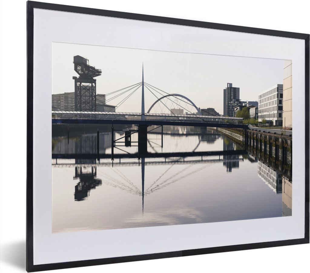 MuchoWow MuchoWow Gerahmtes Poster Fluss - Glasgow - Schottland 40x30 cm - Poster mit zchwarzem Bilderrahmen - Bilderrahmen - Poster im Rahmen