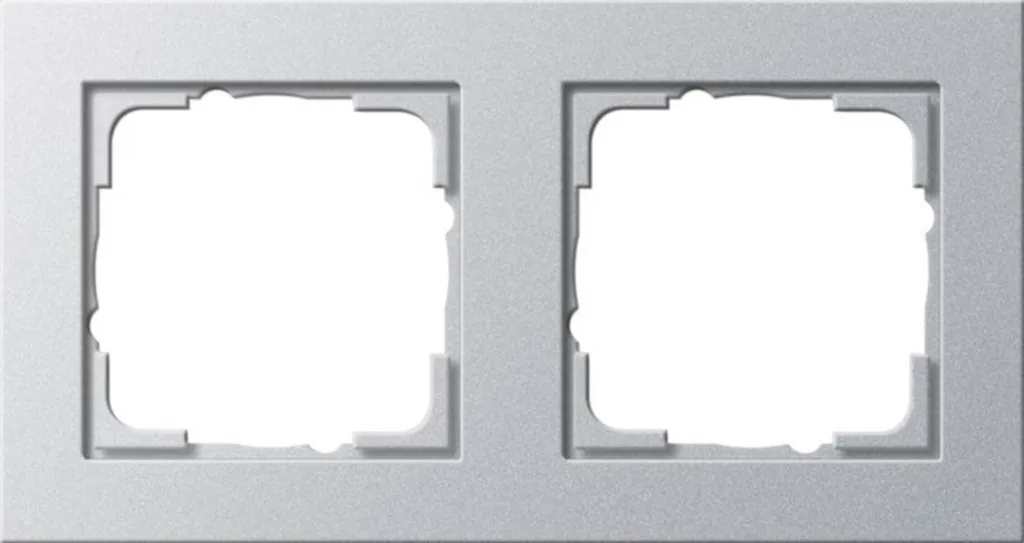 Cadre Gira 021225 double aluminium : fini le plastique qui jaunit