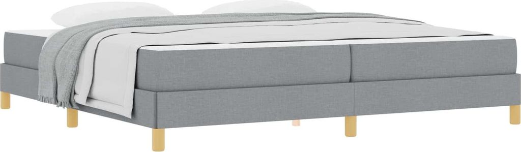 Boxspringbett mit Matratze Hellgrau 200 x 200 cm Stoff