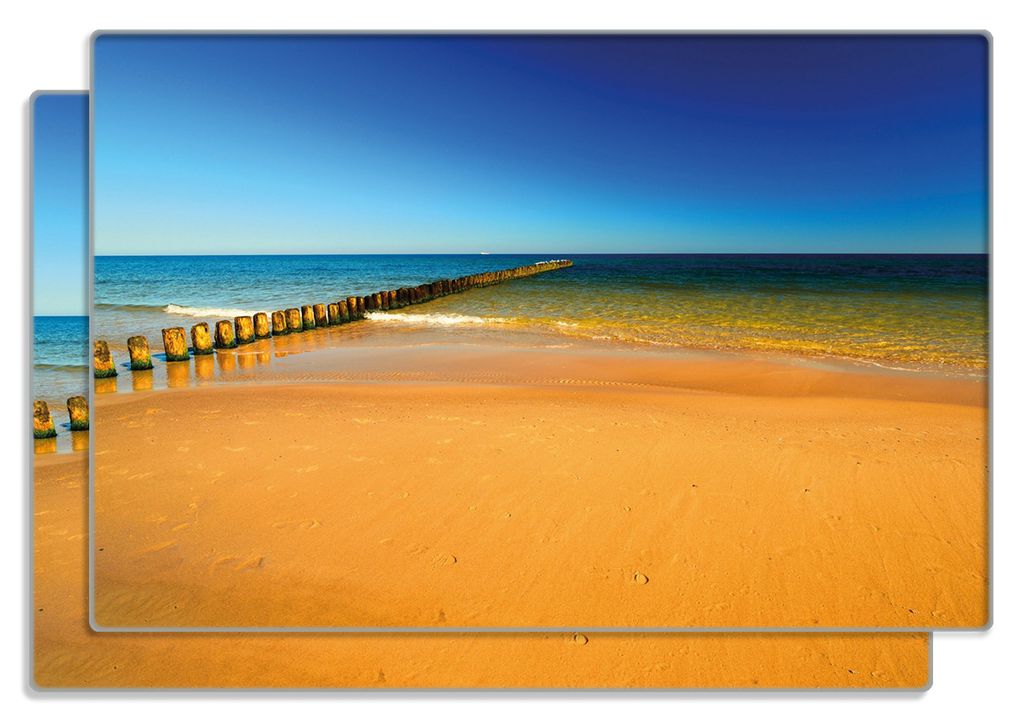Wallario Frühstücksbrettchen 2er Set aus Glas, je 20 x 30 cm, mit rutschfesten Füßen, Motiv Sandstrand in orange - Blaues Meer - Blauer Himmel
