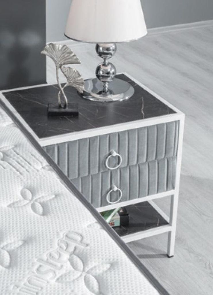Schlafzimmer Set Grau Metall Bett Elegantes Design 2x Nachttische Neu 3tlg.