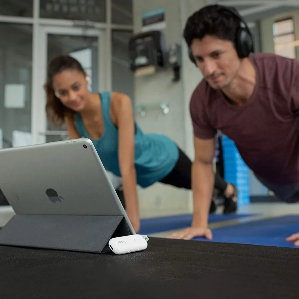 Twelve South AirFly Pro Bianco: L'Accessorio Bluetooth Indispensabile - 7