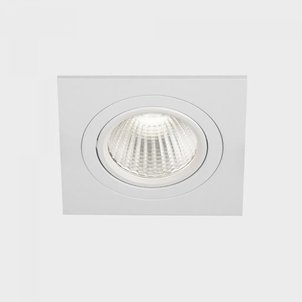 Réduisez l'Éblouissement avec le Spot REBECCA SQ 10W 35° CRI 90 Pro