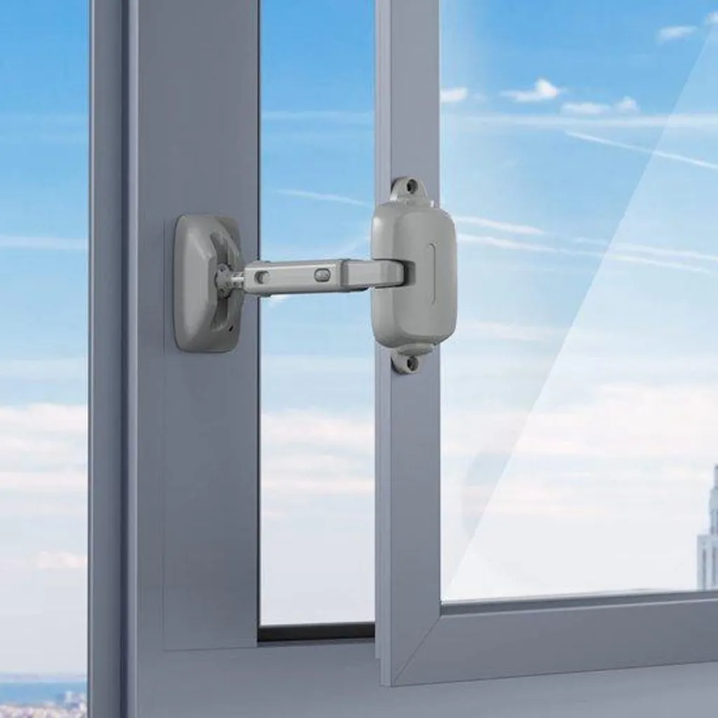Sécuriser vos fenêtres à l'étage avec cette protection grise renforcée