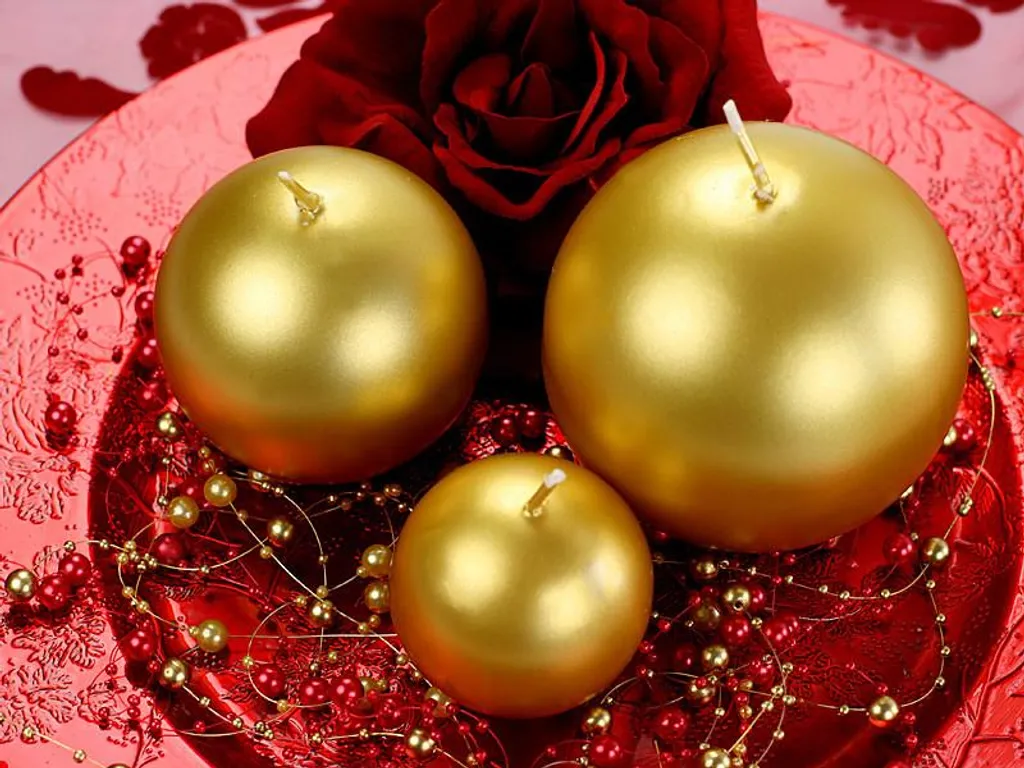 Set 6 Candele a Sfera Oro Metallizzato 8cm - Arredo e Compleanni - 4