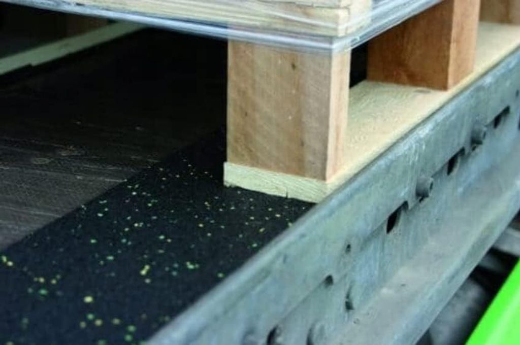 REGUPOL - Gumová rohož 6000x160x10mm, Akustický gumový Obrázek produktu 3