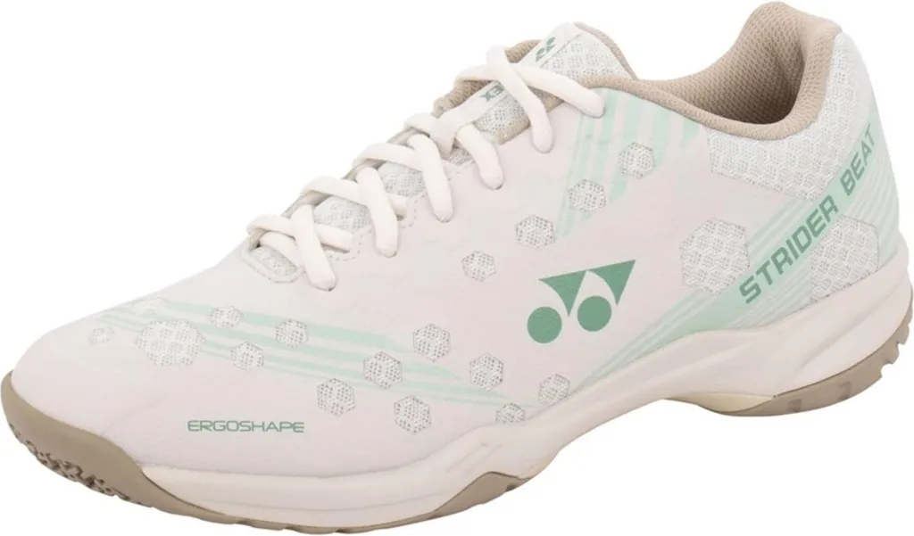 Réduisez la Fatigue avec la Yonex Power Cushion Strider Beat SBSB5260