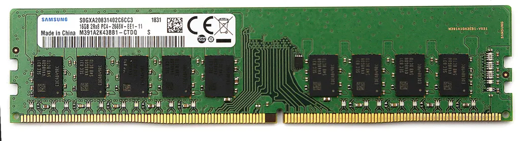 Module Samsung DDR4 16 Go Idéal pour Multitâche et Travail Créatif