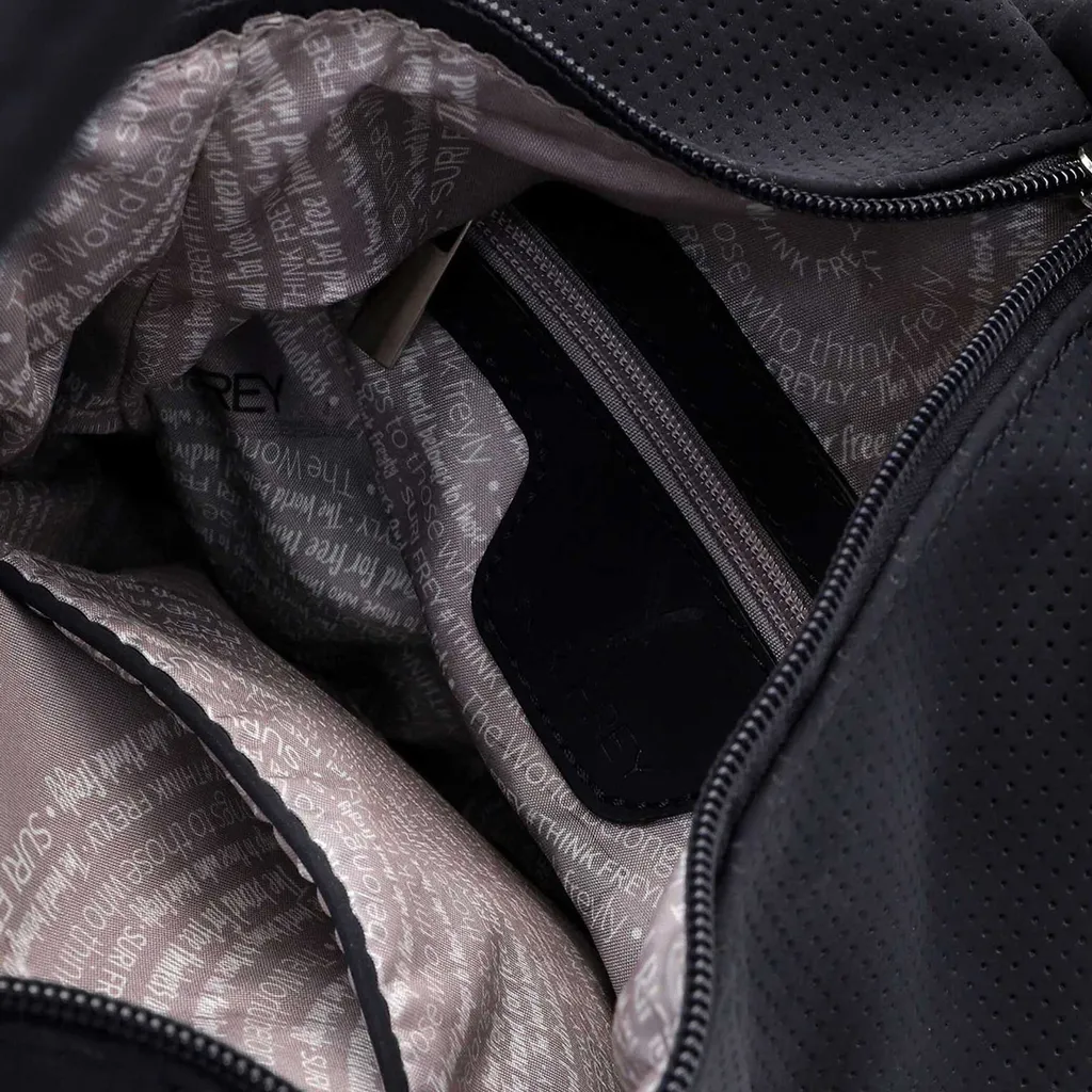 Sac à dos SURI FREY Romy bleu marine : sac de loisirs multifonction