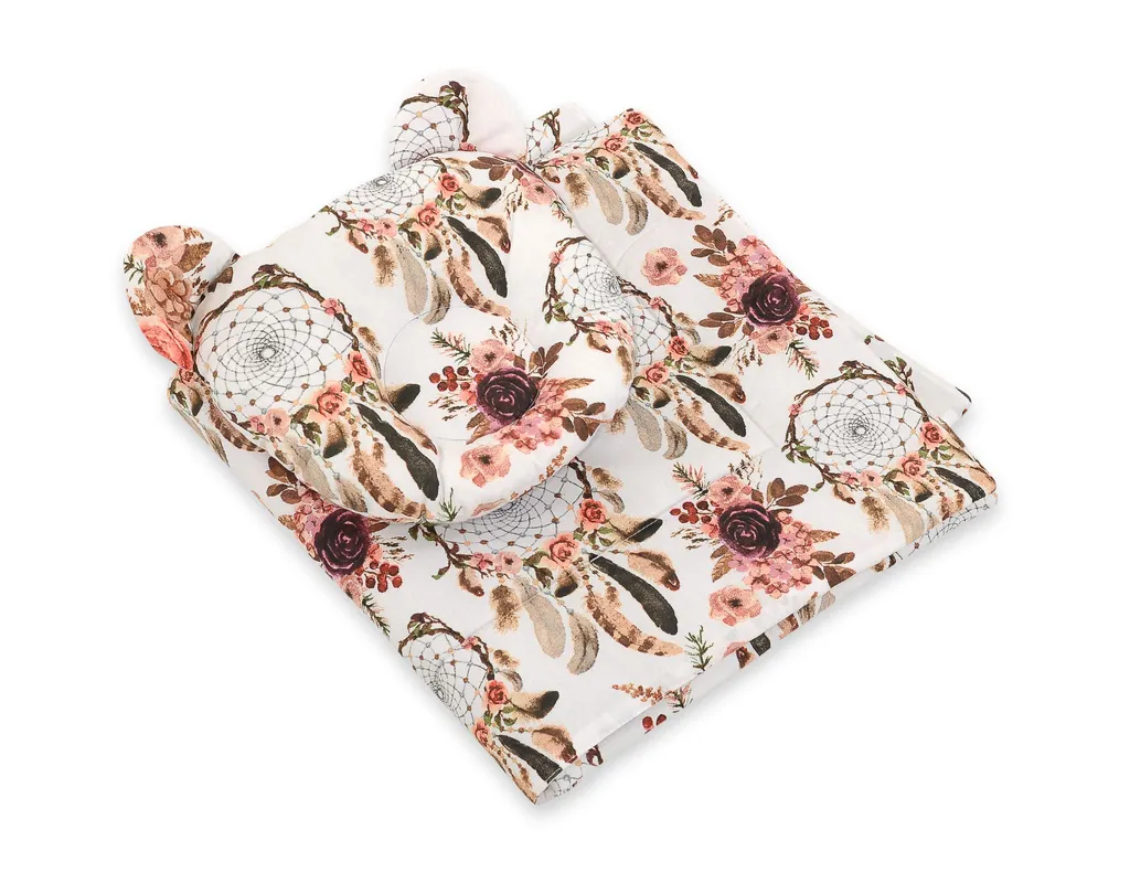 Couverture rembourrée Nalle et son coussin à mémoire de forme pour bébé