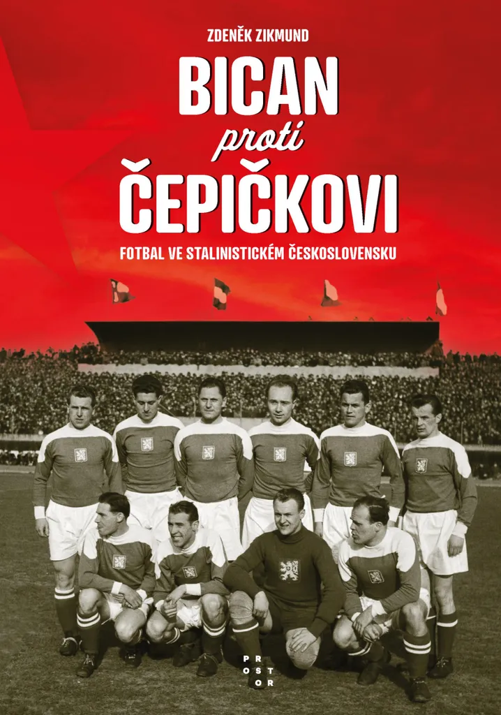 Livre de sport sur le football communiste face à la censure