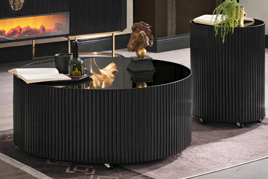 Eleganter schwarzer Couchtisch und Beistelltisch mit Glasoberfläche
