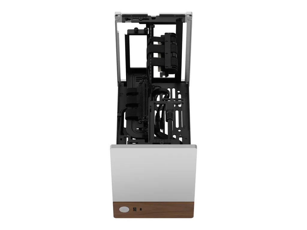 Boîtier PC portable Fractal Design Terra Silver pour créateur exigeant - 2