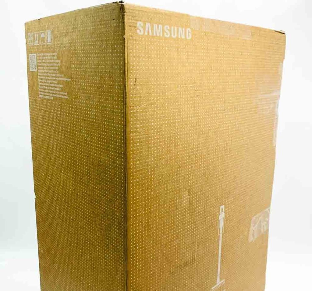 A cardboard box with Samsung branding and product information.