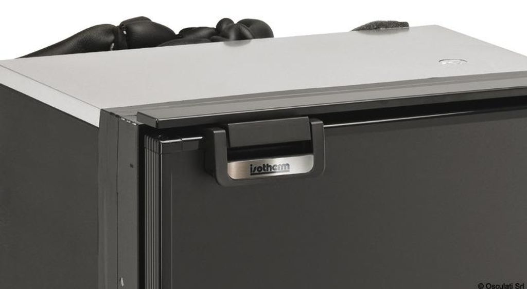 Cruise Classic Kühlschrank Total Black 130 l Drink - Osculati 50.870.08