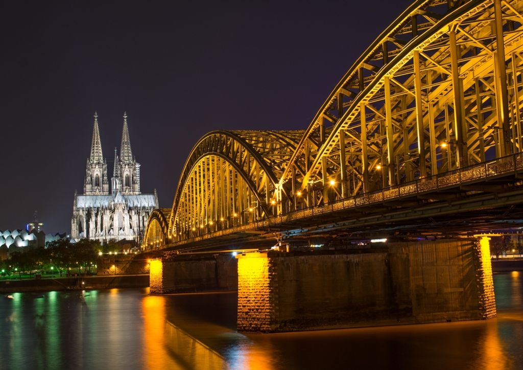 hansepuzzle 53584 - Kölner Dom Puzzle, 260 Teile, Religion, 41,0 x 28,0cm mit hochwertiger Aufbewahrung, Kartonbox und wiederverschließbarem Beutel
