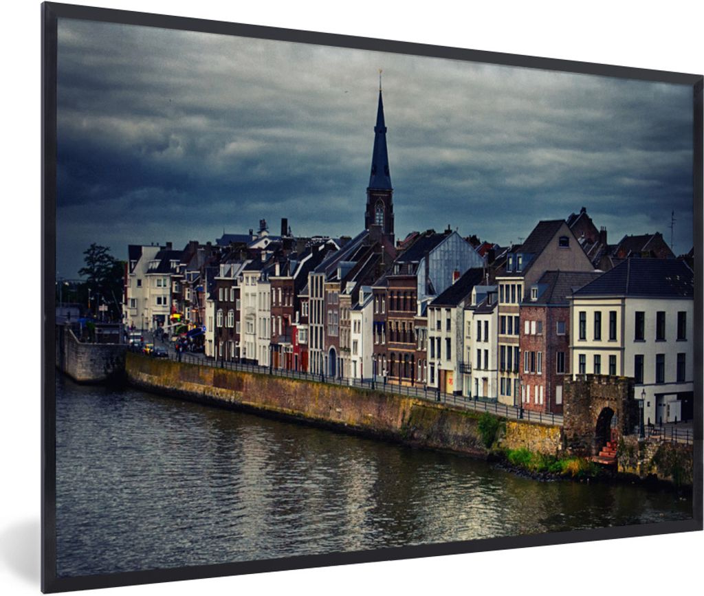 MuchoWow Gerahmtes Poster Skyline - Haus - Maastricht 90x60 cm - Poster mit Schwarzem Bilderrahmen Wandposter Rahmen Foto Bilder - Fotorahmen - F...