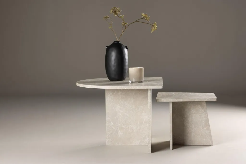 Table basse Sala Beige Venture Home finition mate et structure robuste 80cm
