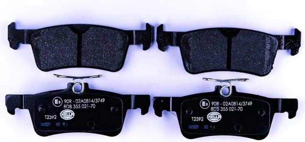 Plaquettes de frein arrière HELLA pour révision PEUGEOT 308 Van