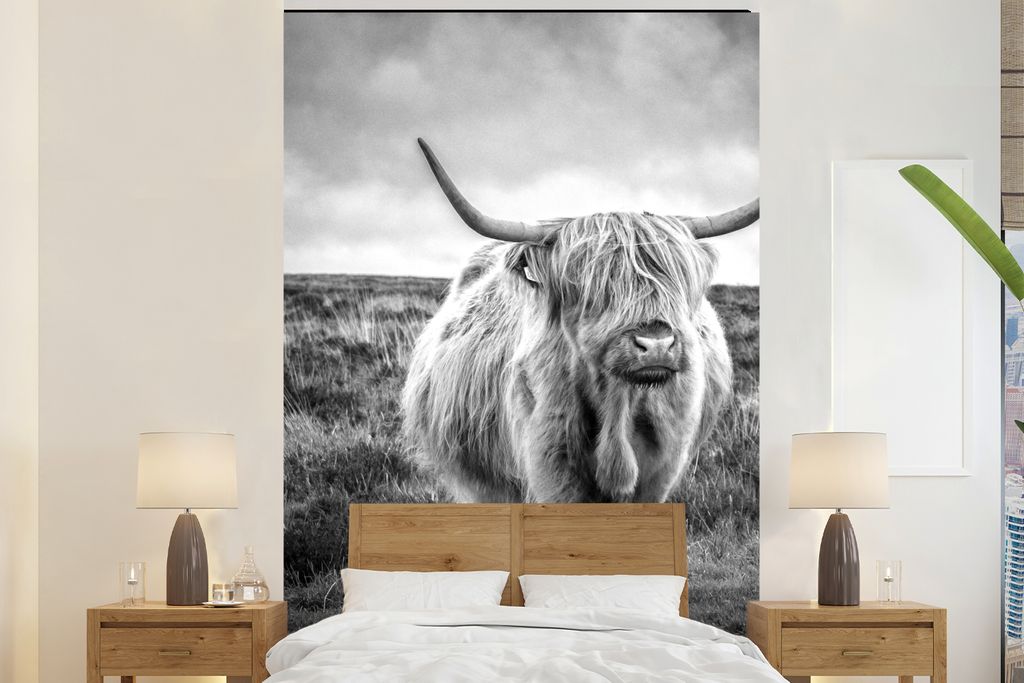 MuchoWow Fototapete für Wohnzimmer oder Schlafzimmer Wandtapete Vinyl Motivtapete Schottischer Hochländer - Tiere - Wolken - Kuh - Natur - 200x...
