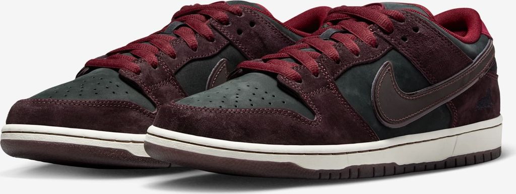 Nike SB x Riot Skateshop Dunk Low Pro "Quickstrike Mahogany" Rot, Größe: 36,5