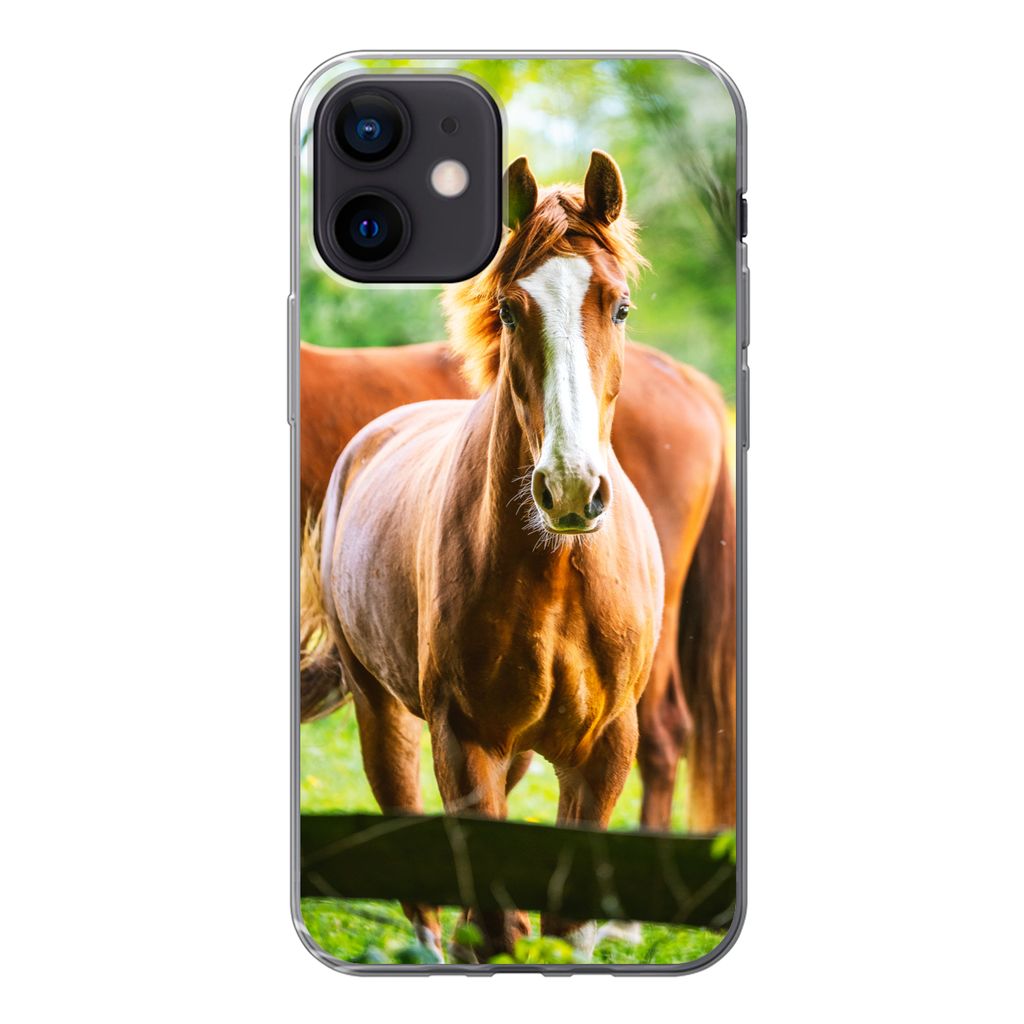 MuchoWow Handyhülle Schutzhülle Hülle für iPhone 12 Pferde - Licht - Wiese Silikon Softcase Handy Hülle - Schutzhülle