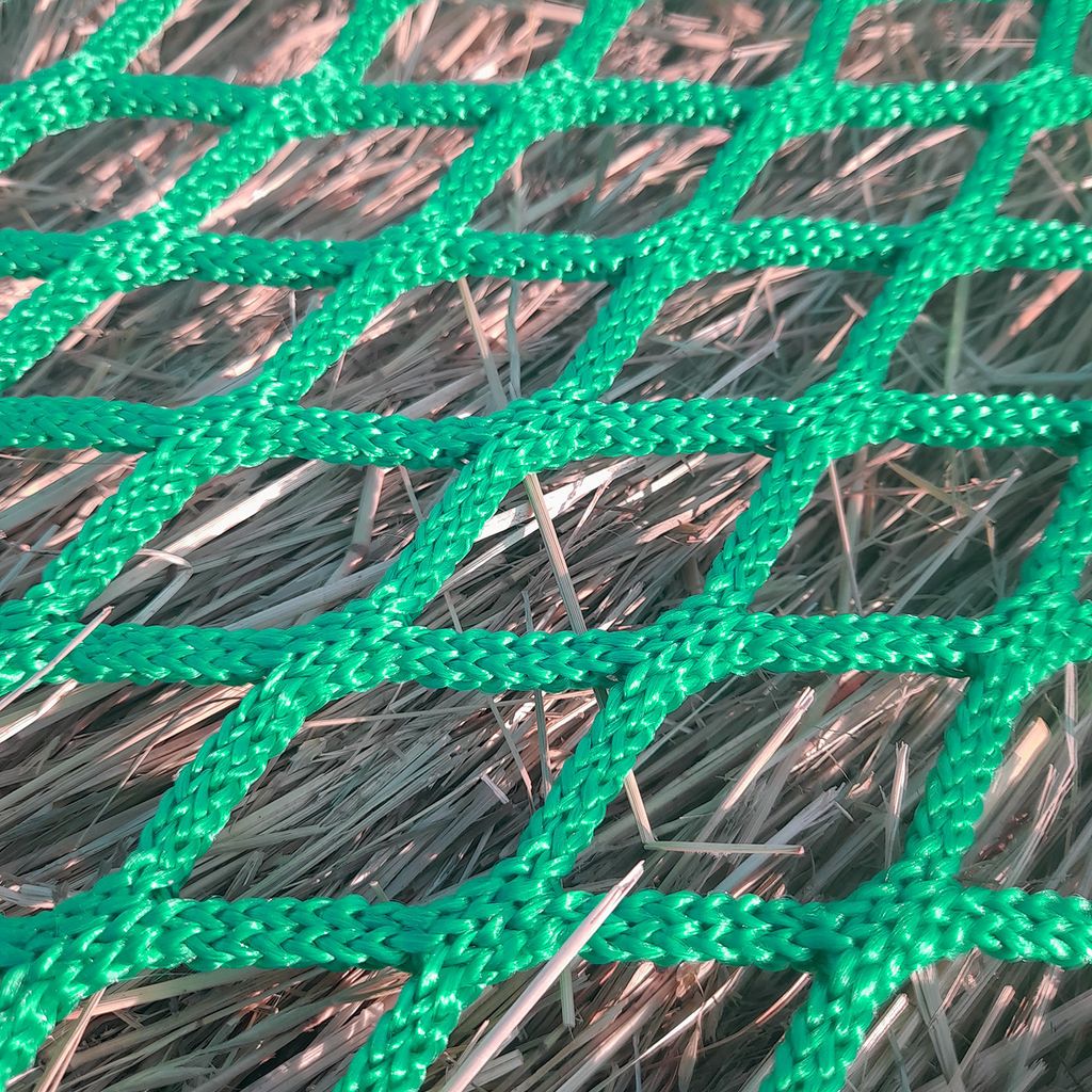 AVERDE Futtersparnetz Heunetz 2,8x2,8m - 6cm Maschen Für Pferde AVERDE 2,8x2 ,8m 6cm Maschenweite Pferd