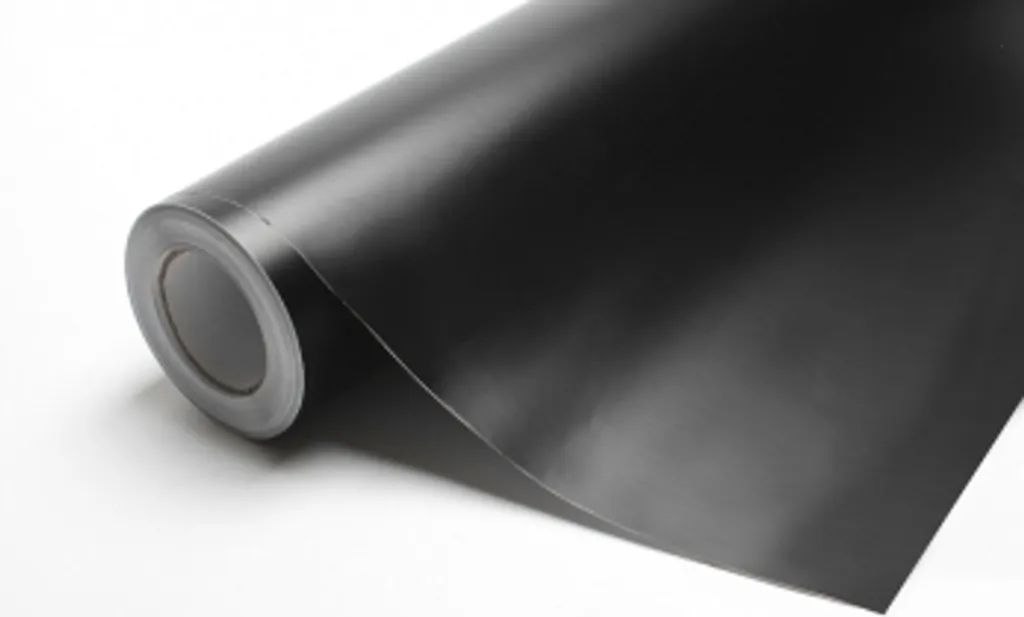Film wrap noir mat 152x500cm : solution anti-rayures pour votre voiture